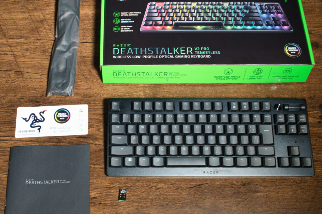 Razerの新型ロープロファイルキーボード【DEATHSTALKER V2 PRO TKL】を